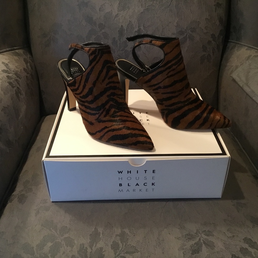White House Black Market Lady’s Haircalf Tiger Animal Print High Heels